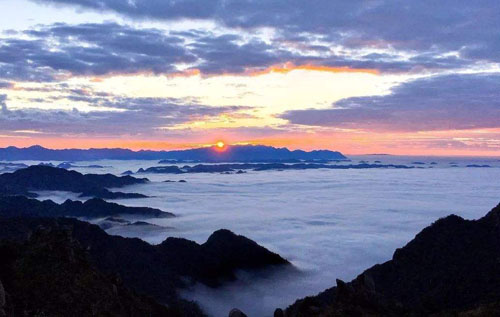 “死去何所道，托体同山阿”是如何白话文解说？